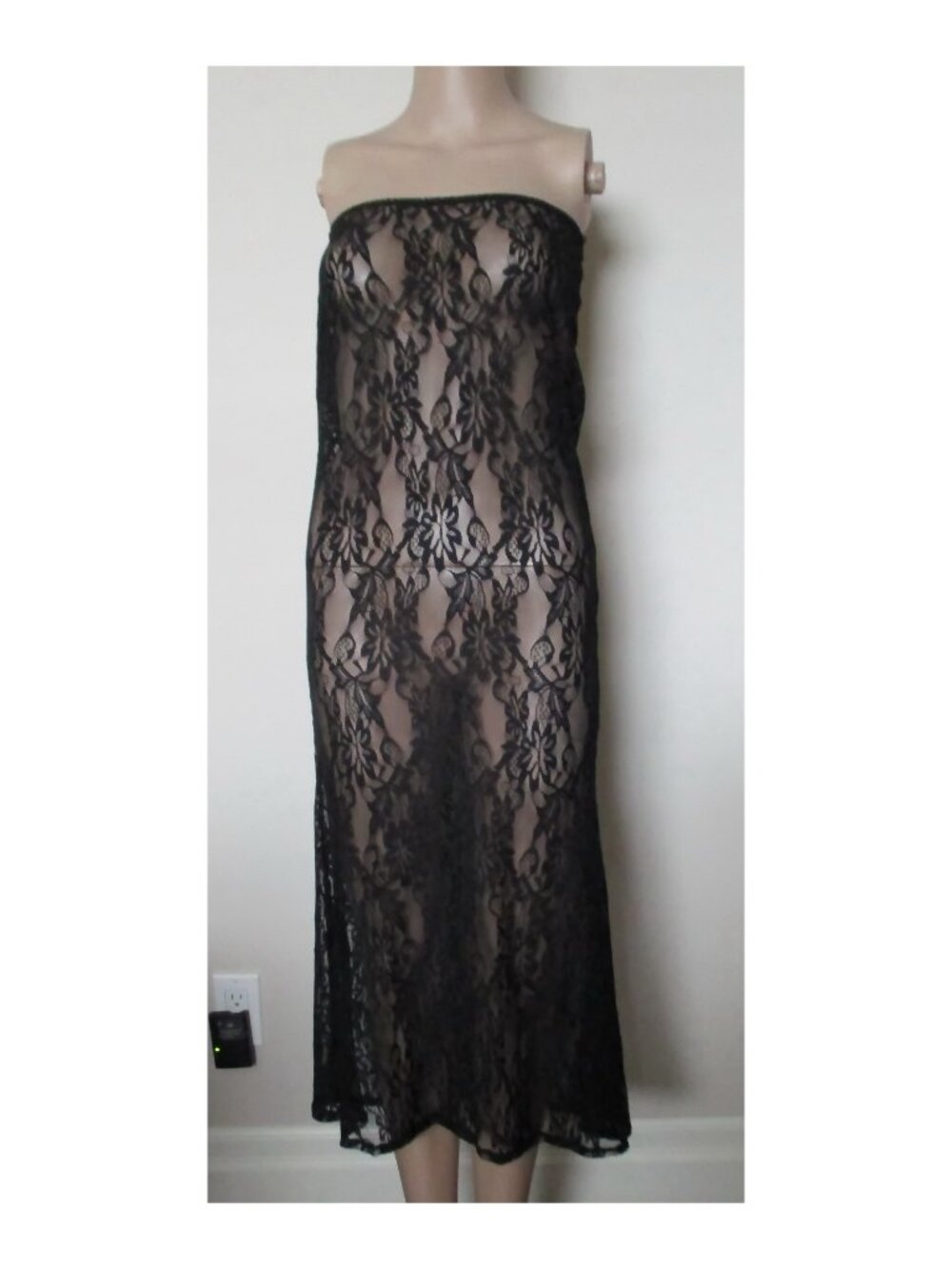 Black Lace Dress Slip, Below Knee Bust 32, Very Stretchy, Flare Hem